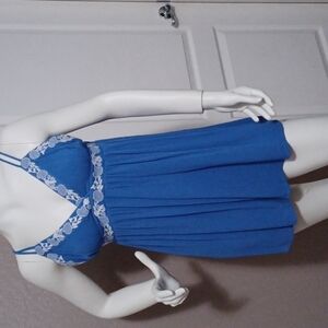 Woman's  dress